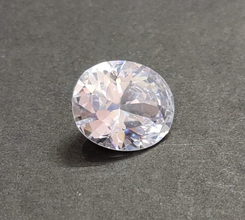 White AD | Weight 7.0 carat