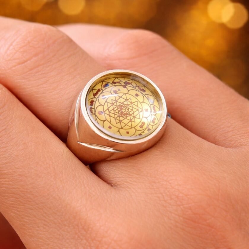 shriyantra-ring-heavy-jyotishshop
