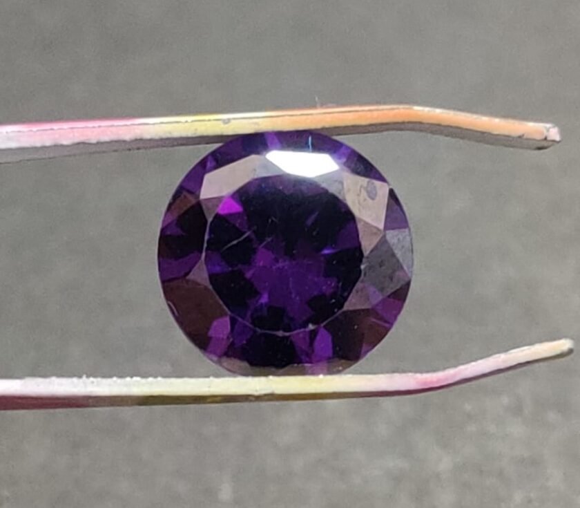 Diamond Cut Dark Purple AD | Weight 6.50 carat