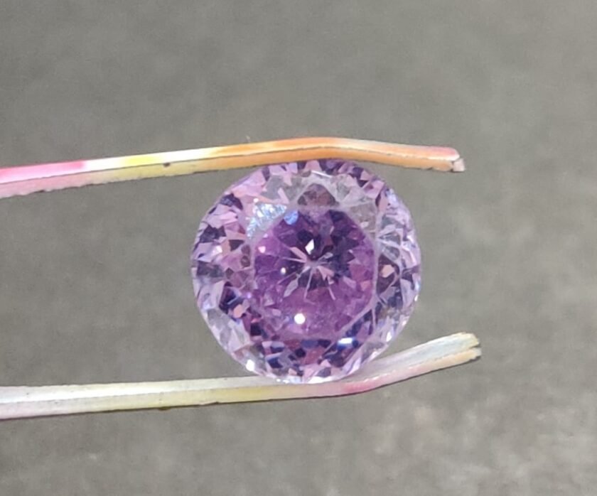 Diamond Cut Light Purple AD | Weight 8.20 carat