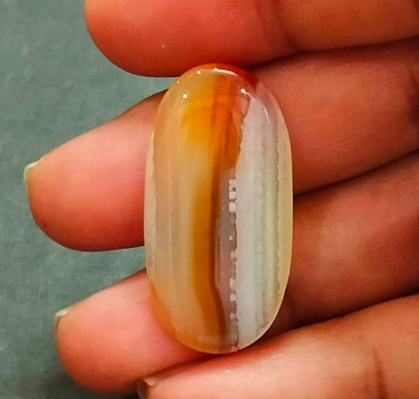 Big Size Sulemani Hakik Akik(सुलेमानी हकीक, अकीक), Weight- 26.10 carat
