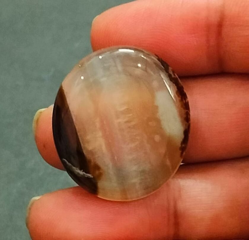 Big Size Sulemani Hakik Akik(सुलेमानी हकीक, अकीक), Weight- 49.70 carat