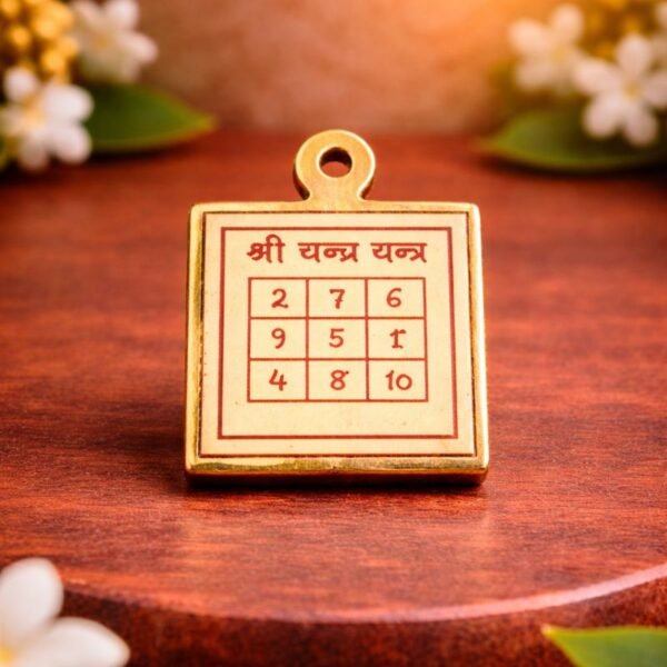 panchdhatu-chandra-yantra-locket-jyotishshop